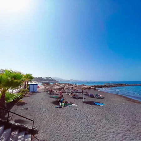 One Bedroom Apartment On First Line Of El Duque Beach, Pd01 أذيخي