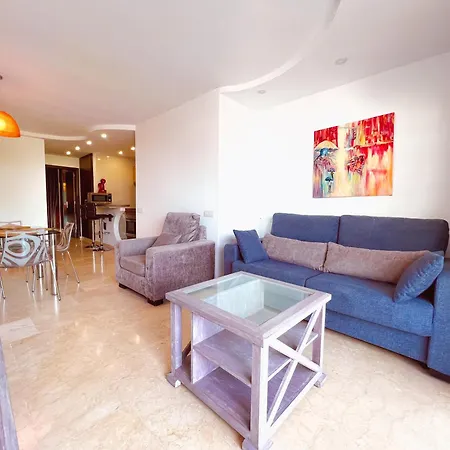 One Bedroom Apartment On First Line Of El Duque Beach, Pd01 شقة أذيخي